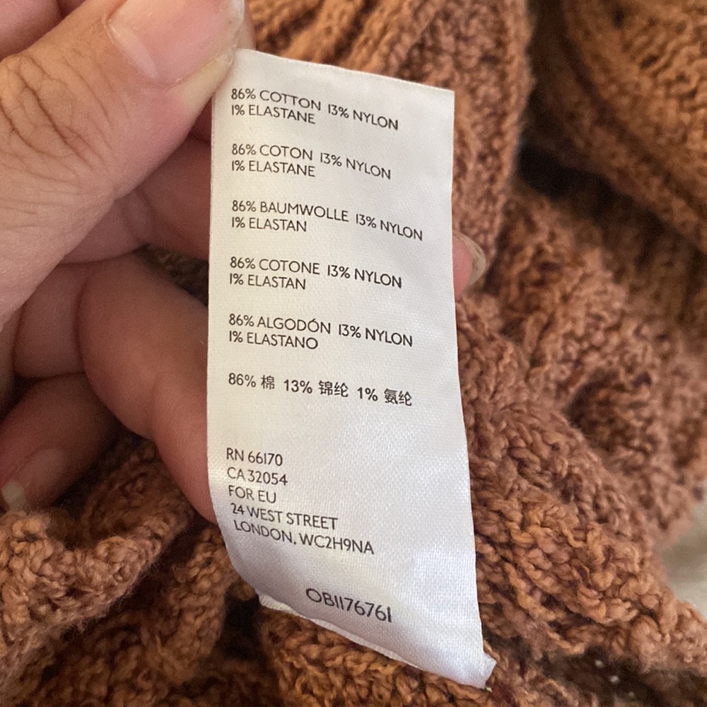 Free People from Bloomingdale’s great brownish color knitted cropped sweater - Picture 12 of 13